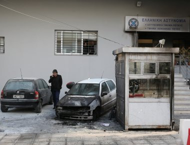 Ομάδα αναρχικών ανέλαβε την ευθύνη για την επίθεση στο Αστυνομικό Τμήμα της Πεύκης